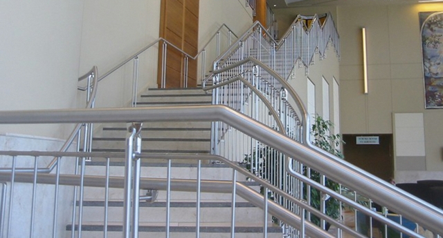 [تصویر:  stainless-steel-railings-poppe-potthoff_...-style.jpg]